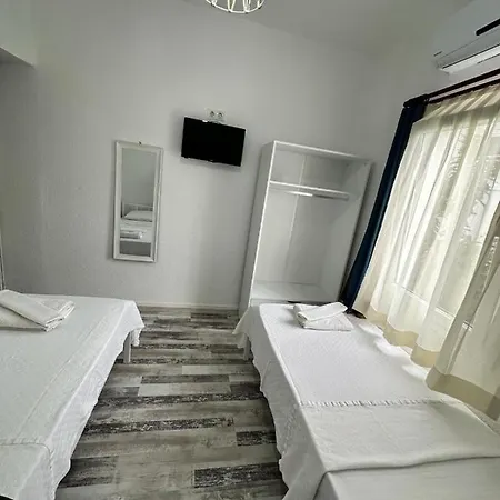 Auberge de jeunesse Denizati *