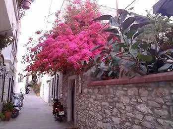 Hostel Denizati