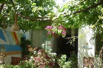 Hostal Denizati *