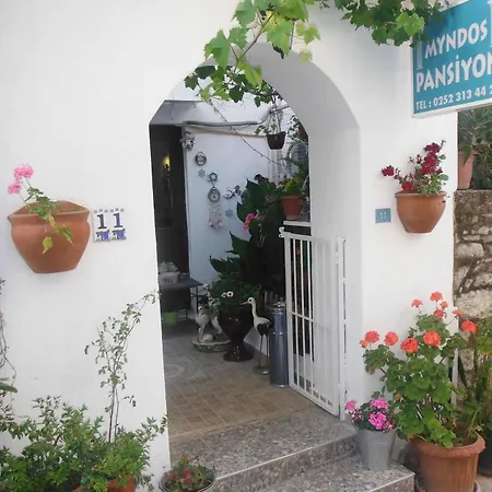 Hostal Denizati